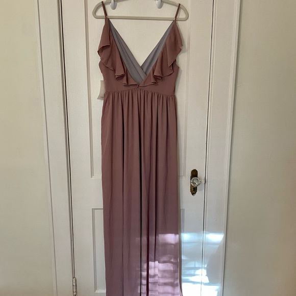 Tobi Maxi Dress Ruffle Back High split NWT - Picture 4 of 12